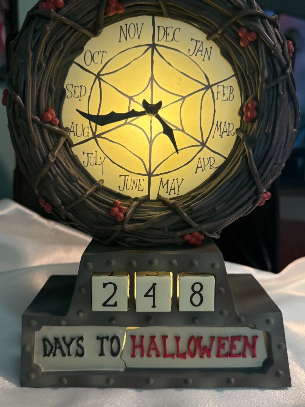 Nightmare Before Christmas Halloween Countdown Table Clock Hot Topic Exclusive